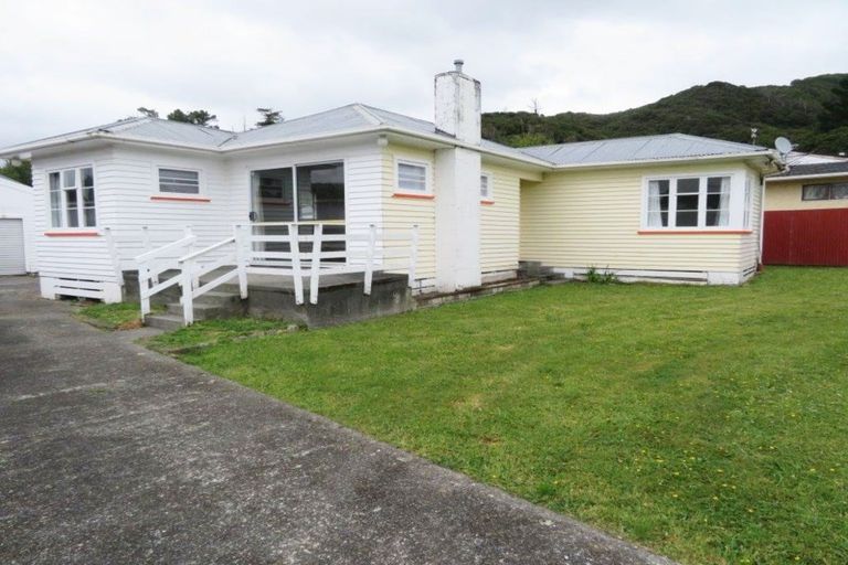 Photo of property in 3 Maire Street, Wainuiomata, Lower Hutt, 5014