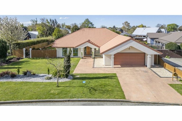 Photo of property in 20 Milesbrook Close, Rangiora, 7400