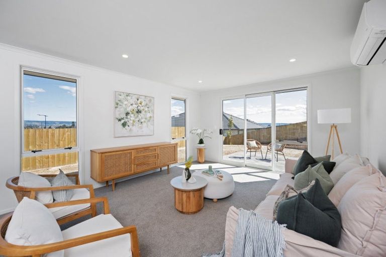 Photo of property in 16 Kohekohe Drive, Owhata, Rotorua, 3010