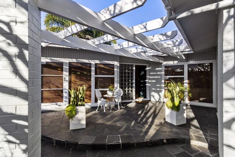 Photo of property in 81 Sunnybrae Road, Hillcrest, Auckland, 0627