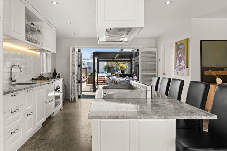 Photo of property in 54 Duart Road, Havelock North, 4130