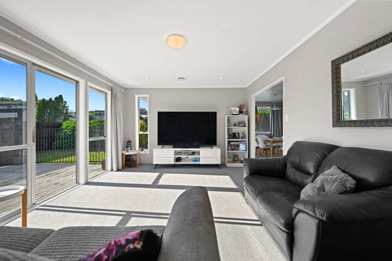 Photo of property in 2 Montana Place, Dinsdale, Hamilton, 3204