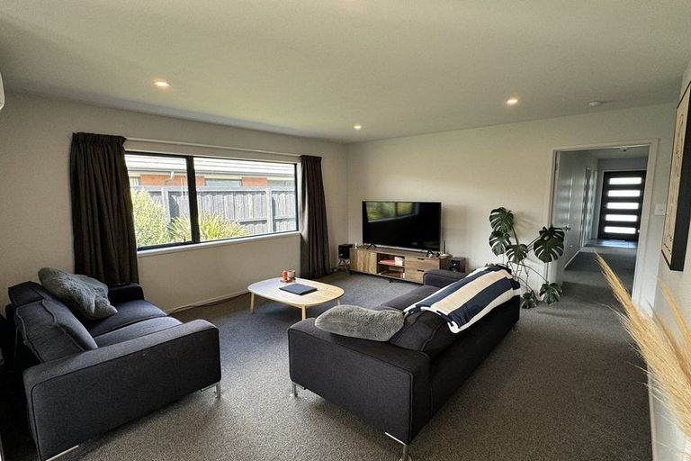 Photo of property in 8 Hartford Crescent, Rolleston, 7615