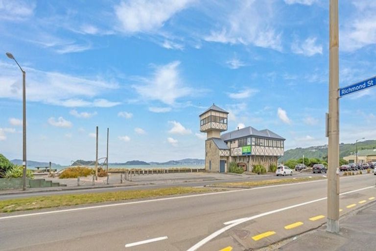 Photo of property in 2/6 Richmond Street, Petone, Lower Hutt, 5012