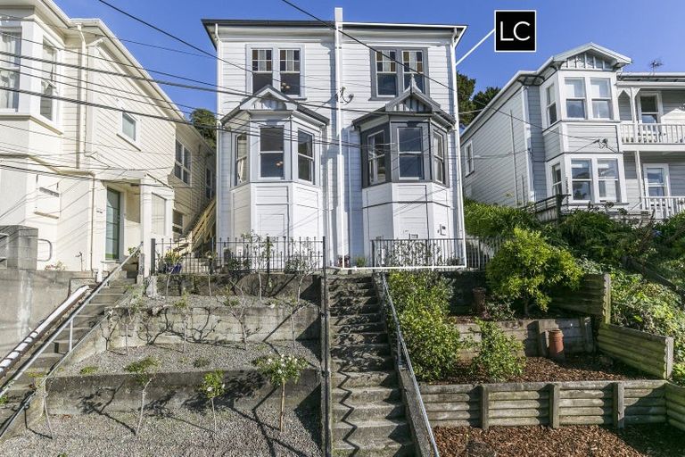 Photo of property in 78 Rolleston Street, Mount Cook, Wellington, 6021