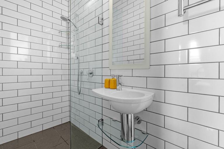 Photo of property in 141 Main Street, Greytown, 5712