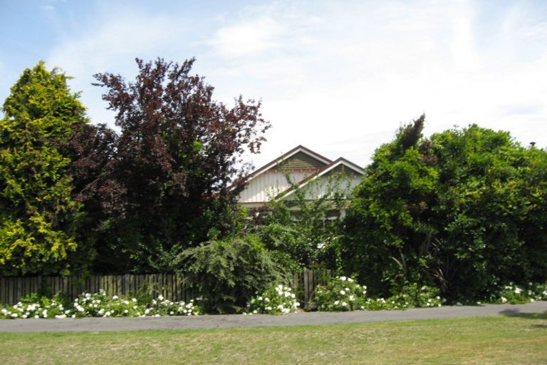 Photo of property in 84 Edward Avenue, Edgeware, Christchurch, 8013