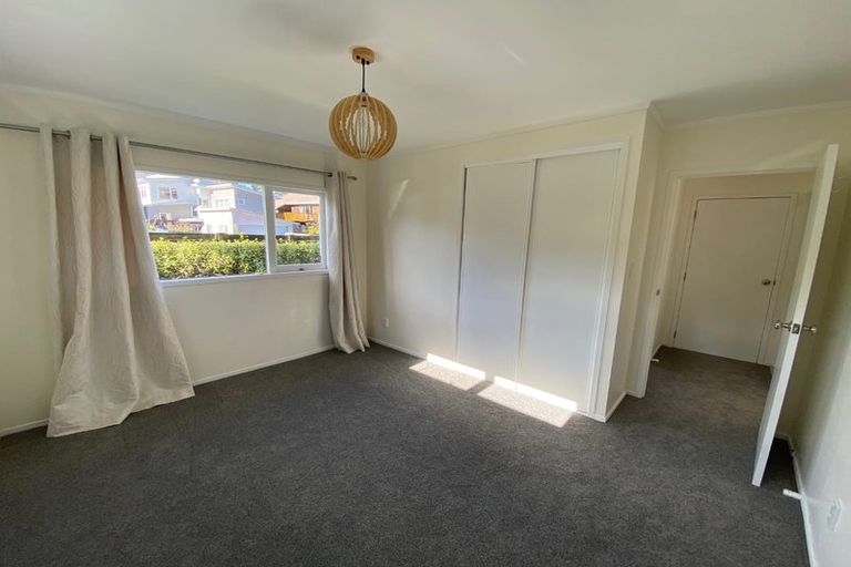 Photo of property in 28 Merriefield Avenue, Forrest Hill, Auckland, 0620