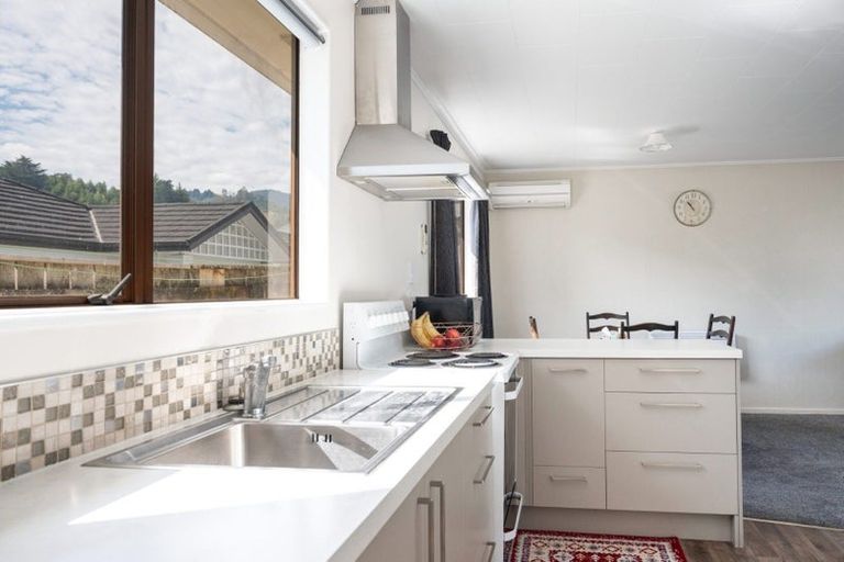 Photo of property in 3/86 Grove Street, The Wood, Nelson, 7010