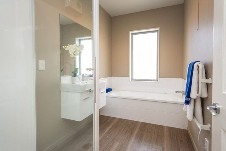 Photo of property in 8 Burford Way, Rolleston, 7615