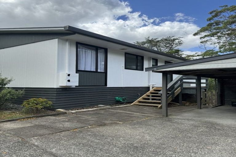 Photo of property in 23 Midgley Road, West Harbour, Auckland, 0618