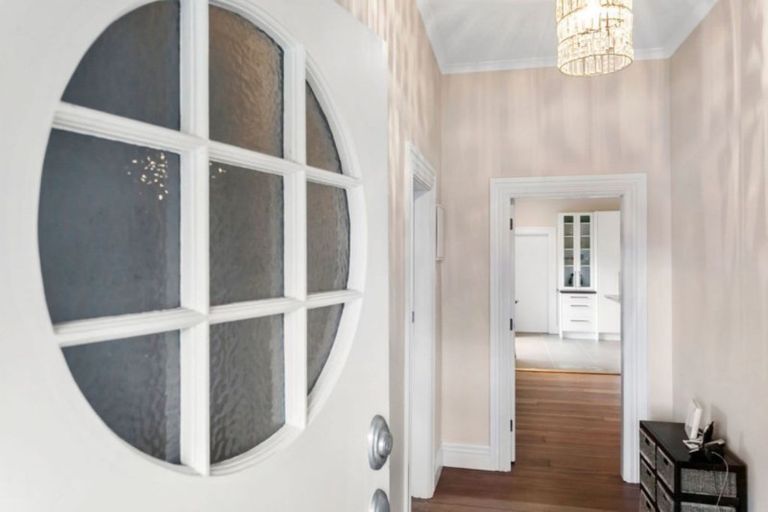 Photo of property in 86 Princes Street, Cambridge, 3434