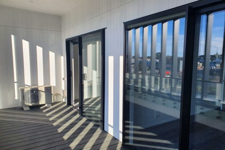 Photo of property in 2/85 Stanmore Road, Linwood, Christchurch, 8011