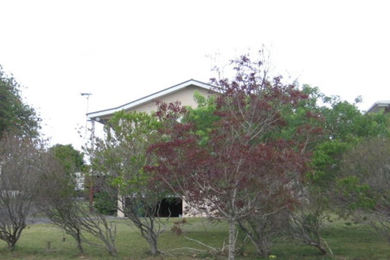 Photo of property in 37 Moire Road, Massey, Auckland, 0614