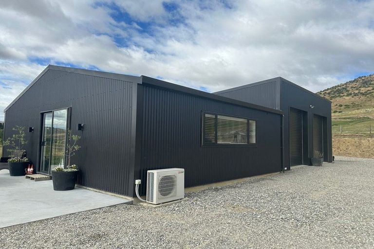 Photo of property in 218 Hawksburn Road, Nevis, Cromwell, 9384