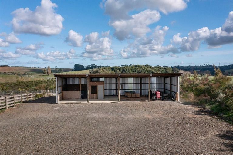 Photo of property in 139 Ostrich Farm Road, Pukekohe, 2676