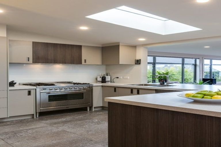 Photo of property in 712 Highgate, Maori Hill, Dunedin, 9010