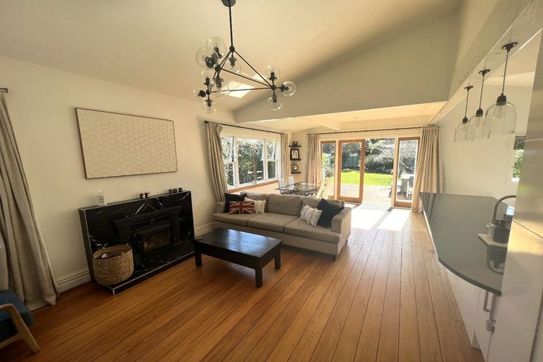 Photo of property in 17 Fife Lane, Miramar, Wellington, 6022