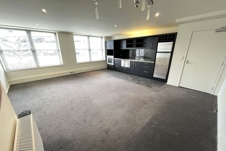 Photo of property in 5c/123 Molesworth Street, Thorndon, Wellington, 6011