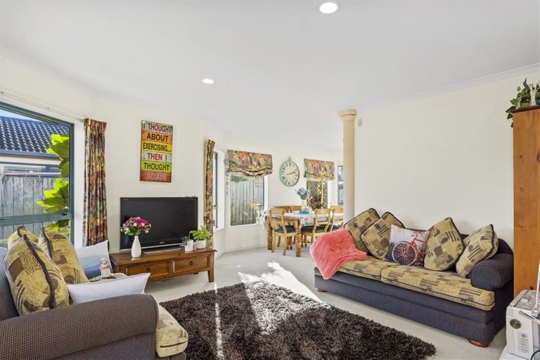 Photo of property in 77 Santa Monica Drive, Papamoa Beach, Papamoa, 3118