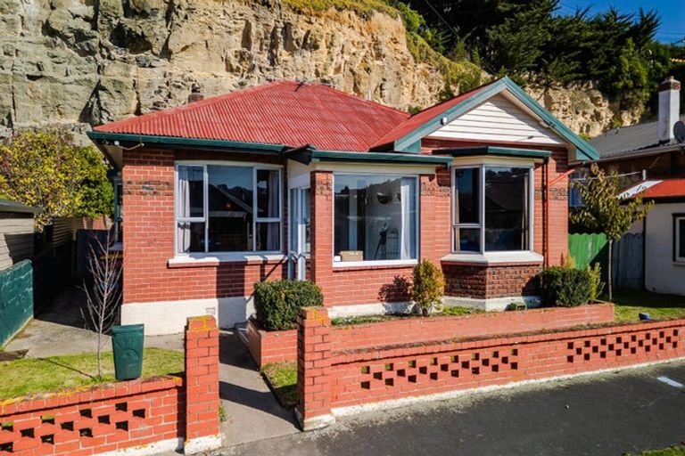 Photo of property in 16 Cranley Street, Musselburgh, Dunedin, 9013