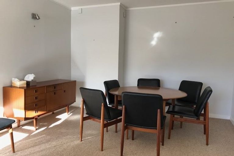 Photo of property in Hobson Court Flats, 72/70u Hobson Street, Thorndon, Wellington, 6011
