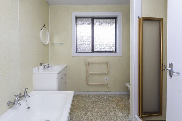 Photo of property in 6 Tulloch Place, Papanui, Christchurch, 8052