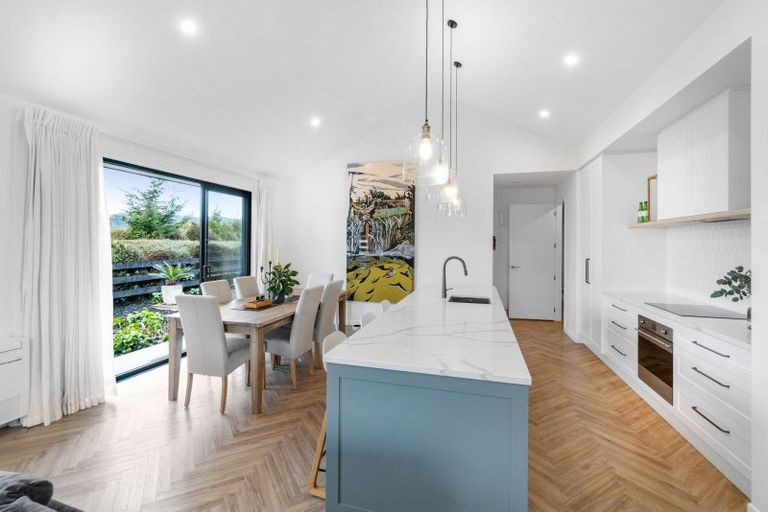 Photo of property in 16 Benjamin Place, Clevedon, Papakura, 2582