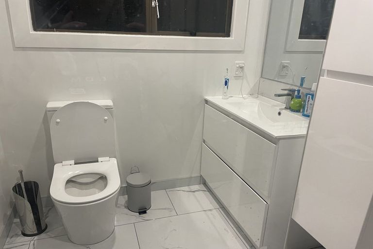 Photo of property in 6 Ilam Road, Upper Riccarton, Christchurch, 8041