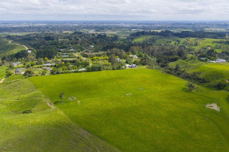 Photo of property in 158 Pahiatua Aokautere Road, Aokautere, 4471