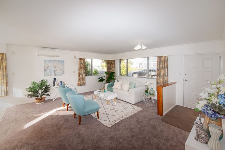 Photo of property in 54a Churton Drive, Churton Park, Wellington, 6037