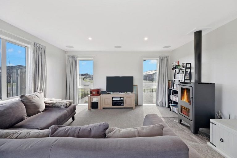 Photo of property in 18 Kendon Drive, Rolleston, 7614