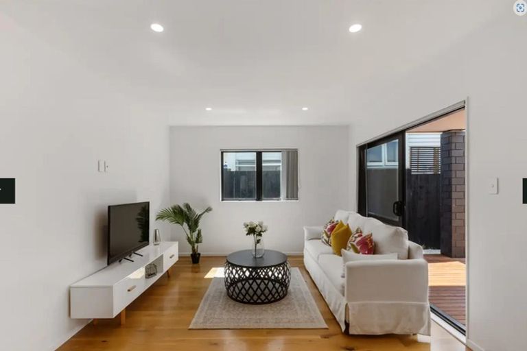 Photo of property in 19a Muir Avenue, Mangere Bridge, Auckland, 2022