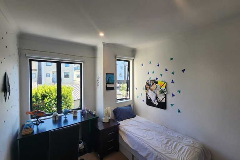 Photo of property in 5 Kanuka Road, Hobsonville, Auckland, 0616