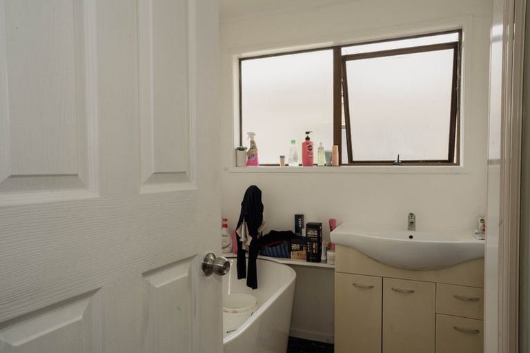 Photo of property in 14 Kellett Road, Ranui, Auckland, 0612