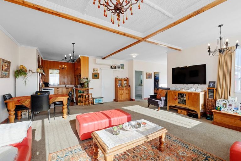 Photo of property in 24 Richmond Street, Fitzroy, New Plymouth, 4312