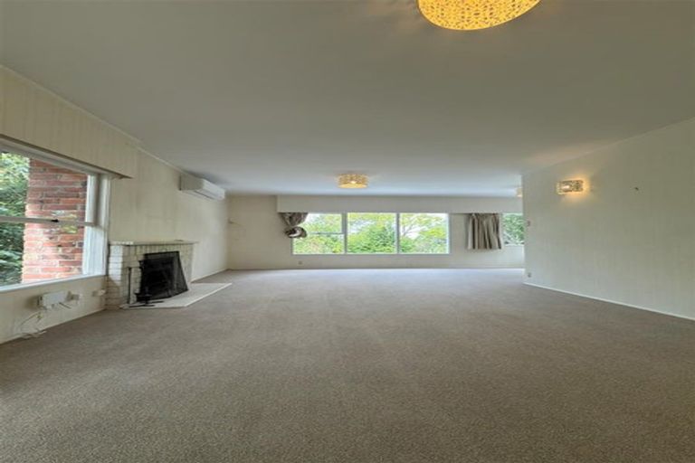 Photo of property in 208 Godley Road, Titirangi, Auckland, 0604