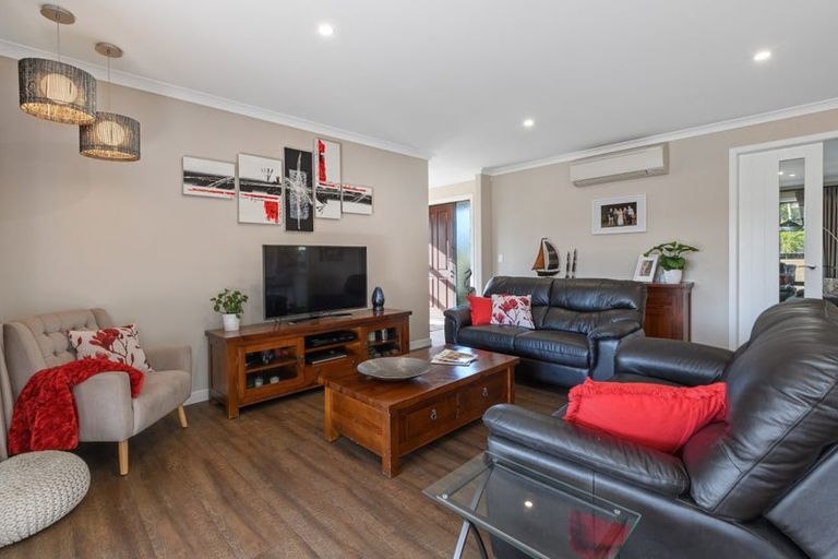 Photo of property in 32 Hawkridge Heights, Bethlehem, Tauranga, 3110