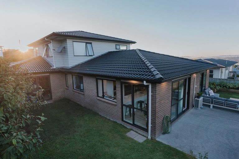 Photo of property in 76 Maire Road, Orewa, 0931