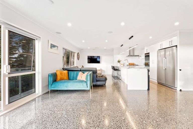 Photo of property in 112 Hibiscus Coast Highway, Red Beach, 0932