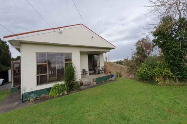 Photo of property in 28 Shakespeare Road, Bastia Hill, Whanganui, 4500