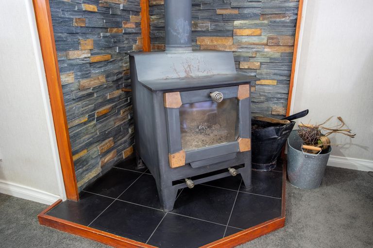Photo of property in 103 Lincoln Road, Carterton, 5713