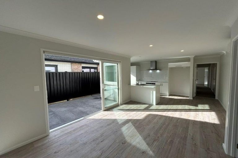 Photo of property in 4 Manhattan Crescent, Papamoa, 3118