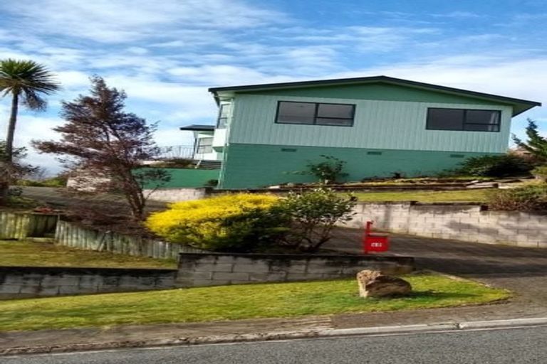 Photo of property in 40 Tremaine Avenue, Two Mile Bay, Taupo, 3330
