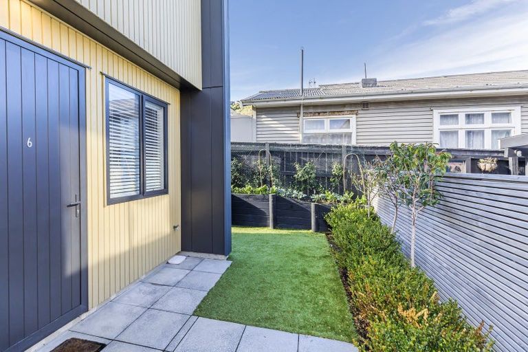 Photo of property in 20u6 Trent Street, Island Bay, Wellington, 6023