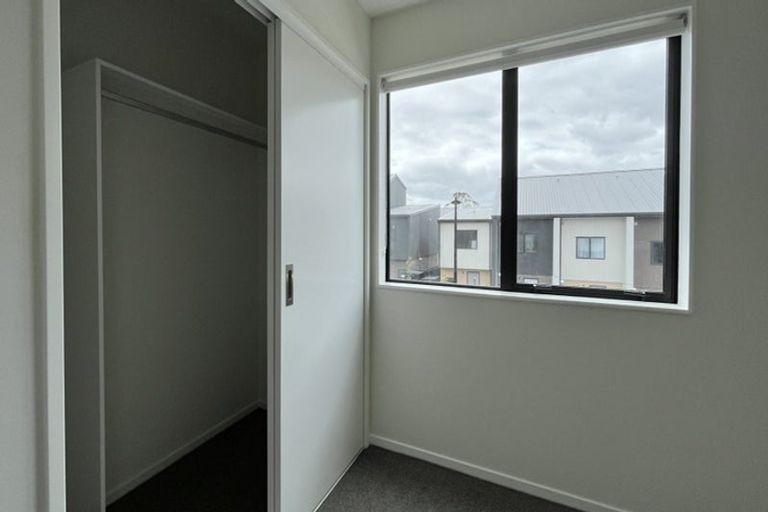 Photo of property in 15 Jabuka Street, Glen Eden, Auckland, 0602