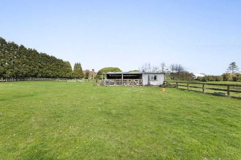 Photo of property in 14 Flint Road West, Stratford, 4332