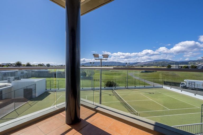 Photo of property in The Links, 378-382 Kapiti Road, Paraparaumu Beach, Paraparaumu, 5032