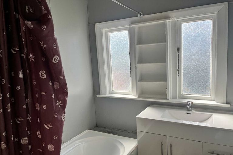 Photo of property in 83 Dobson Street, Ashburton, 7700