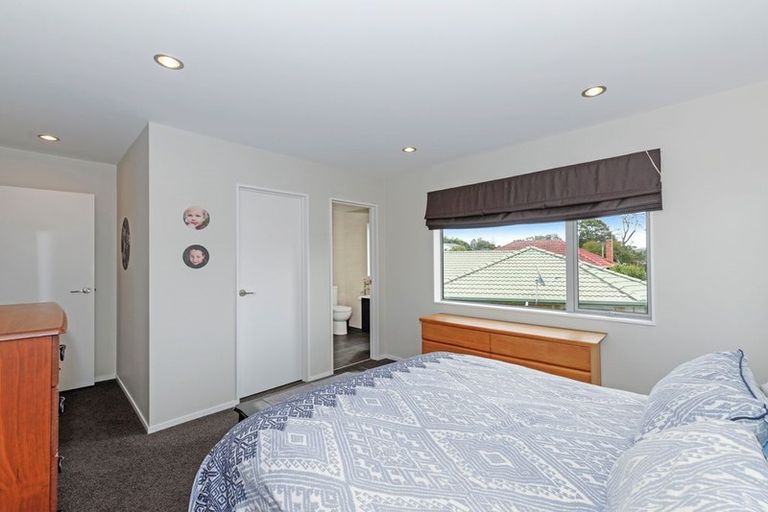 Photo of property in 36a Kervil Avenue, Te Atatu Peninsula, Auckland, 0610